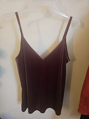 Old Navy Velvet V-Neck Spaghetti Strap Tank Top - Deep Burgundy